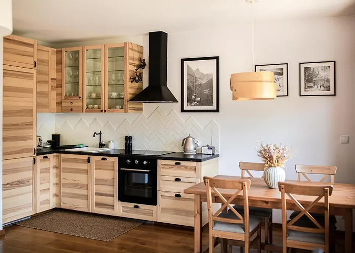 Sasanka - Gorski Z Ogrodkiem *